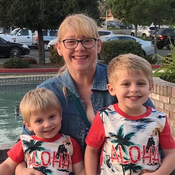 Meet your Posher, Erin - Picture 1 of 1